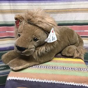 New vintage Dakin large lion plush from 80s
